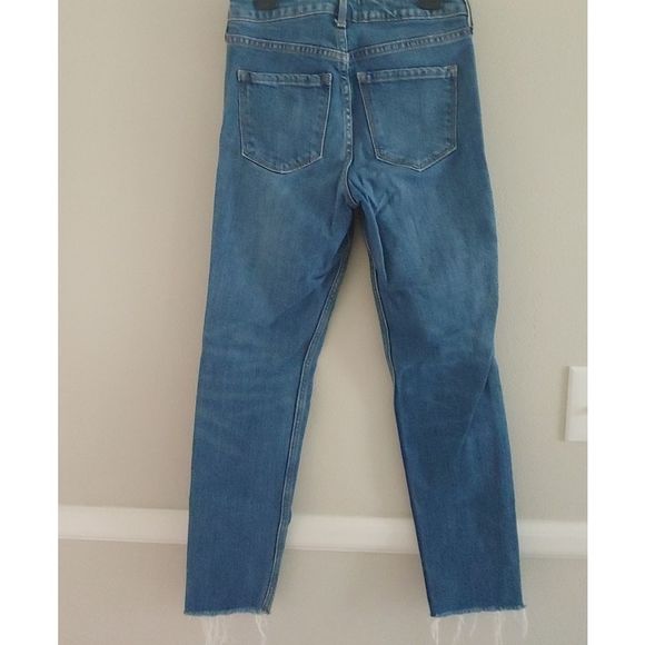 Old Navy high rise fringe bottom jeans - Picture 3 of 6
